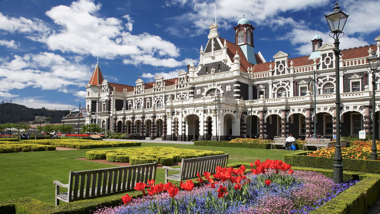 180530123519-02-dunedin-nz-dunedin-railway-station