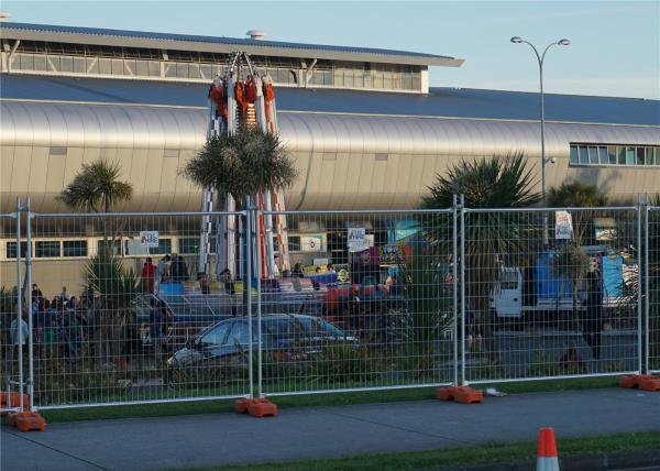 od40mm_sydney_temporary_fencing_panels_2_1mx2_4m_as4687_2007_mesh_60mm_150mm_2-1